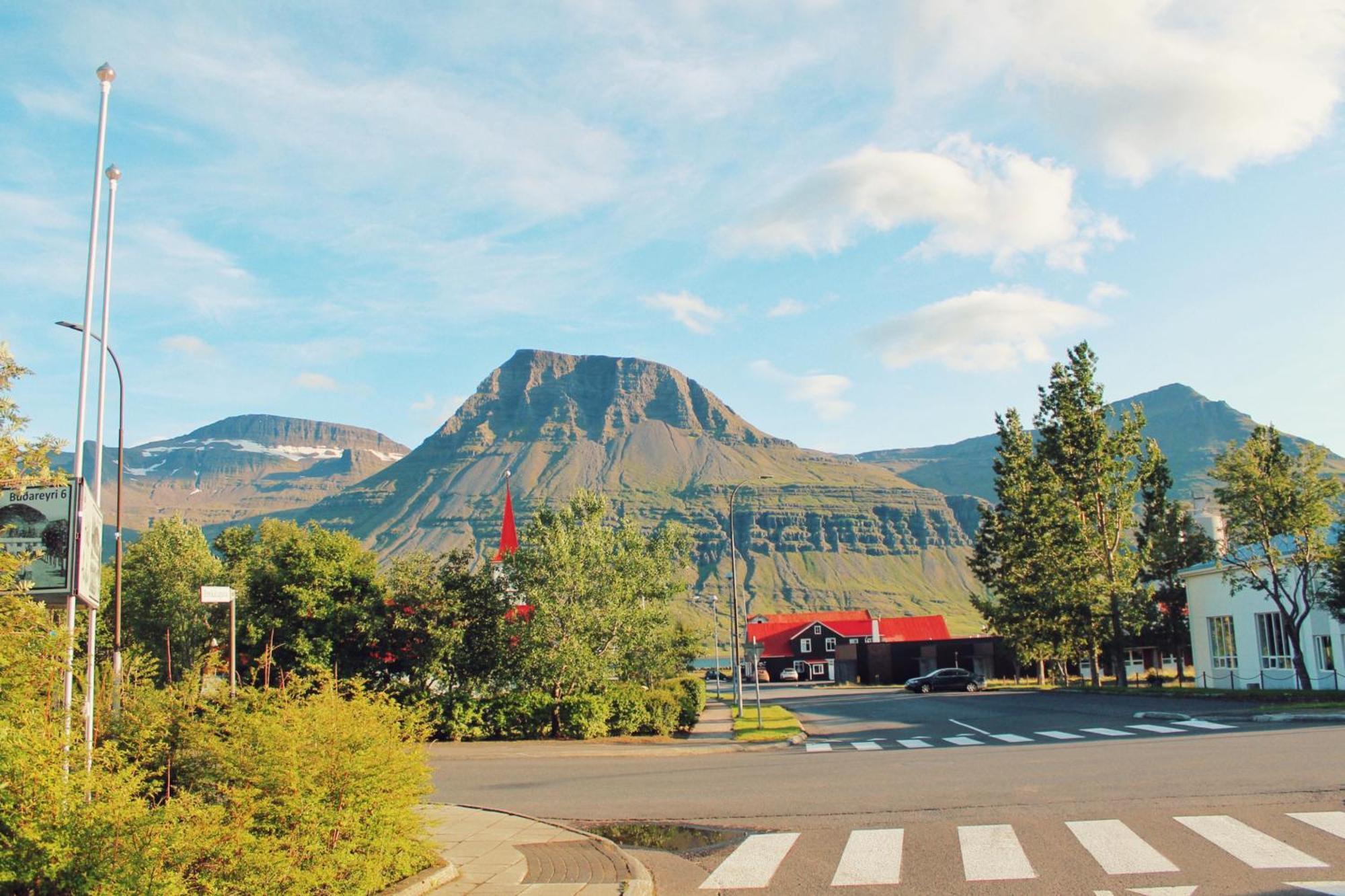 Hotel Austur Reydarfjordur Exteriör bild