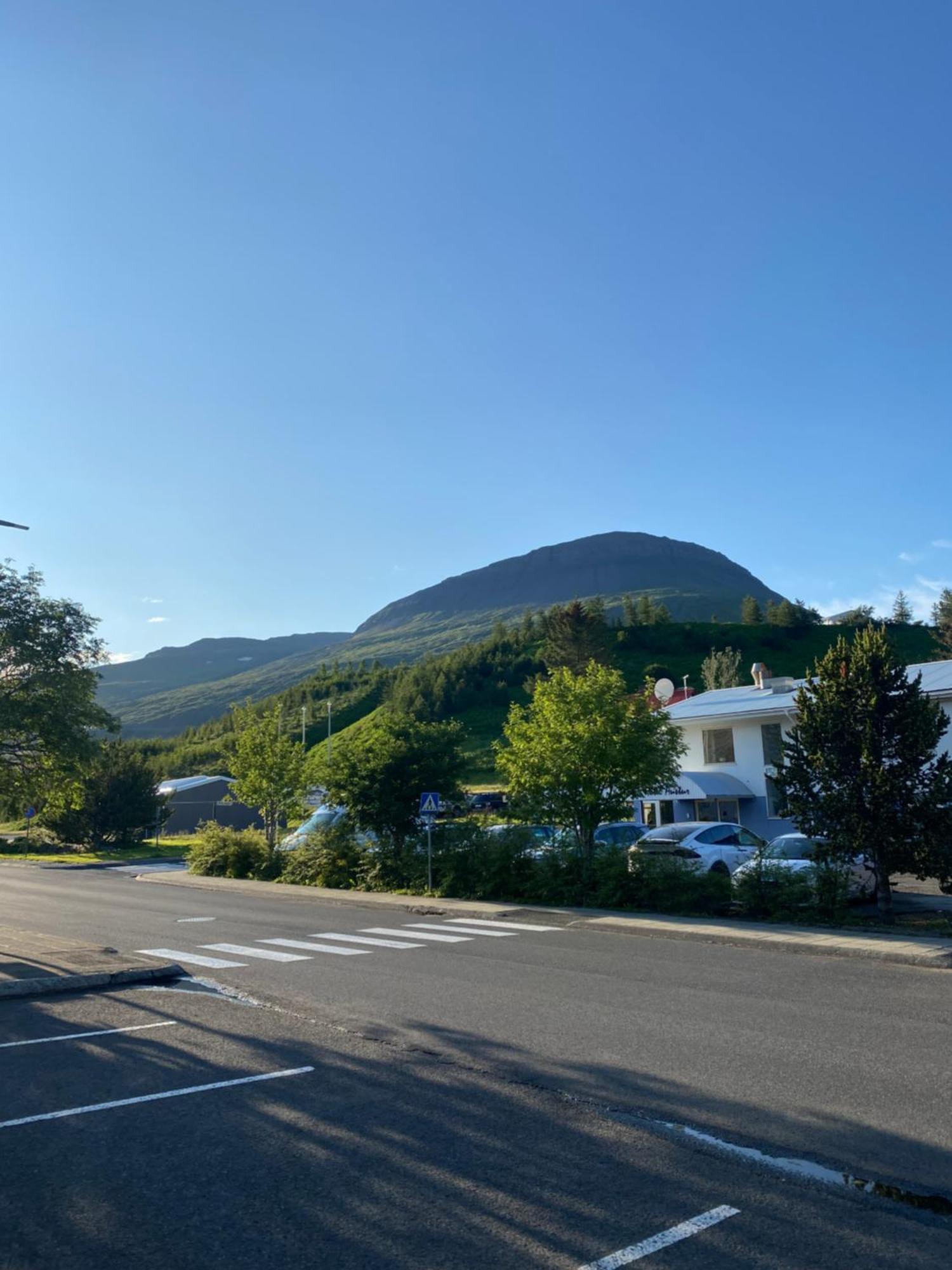 Hotel Austur Reydarfjordur Exteriör bild