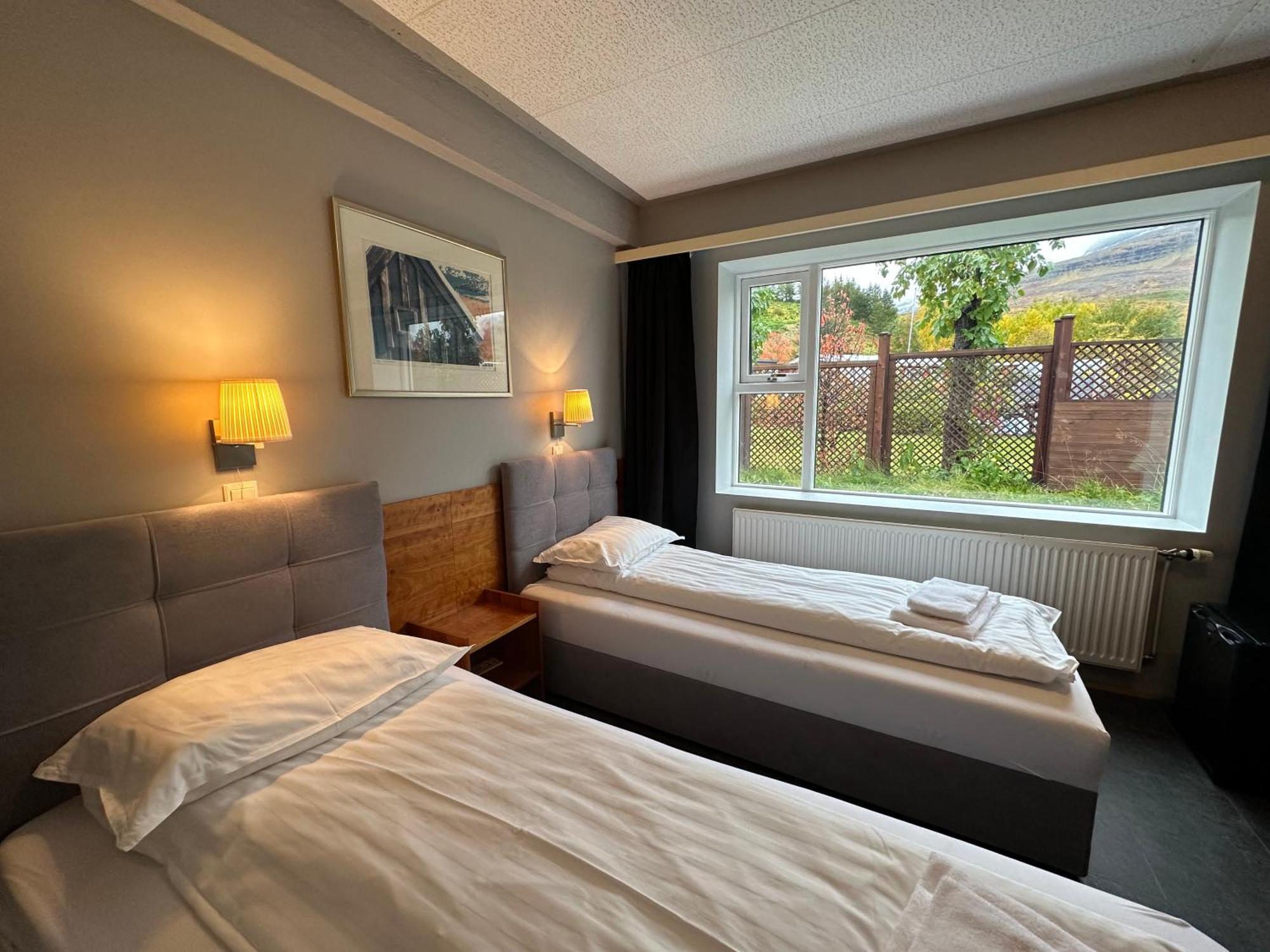 Hotel Austur Reydarfjordur Exteriör bild